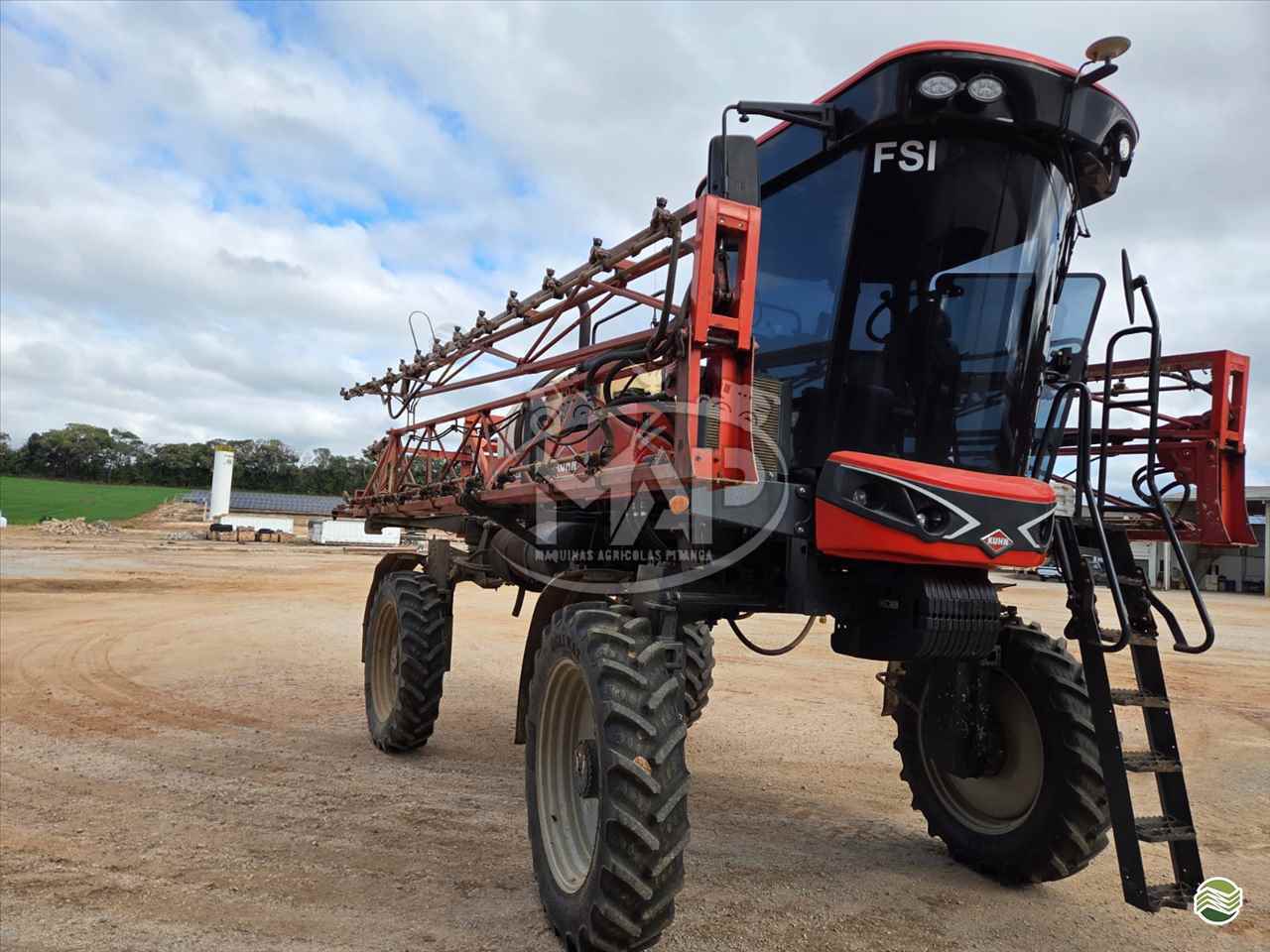 PULVERIZADOR KUHN BOXER 2000 M Tração 4x4 Máquinas Agrícolas Pitanga PITANGA PARANÁ PR